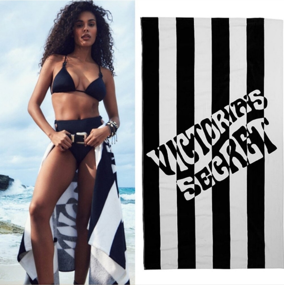 ⛱️ VICTORIA'S SECRET BEACH TOWEL ⛱️